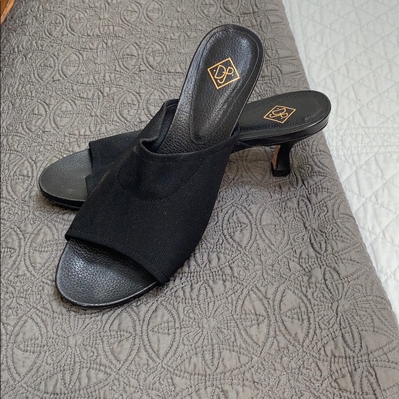 Vintage Donald Pliner Bk Sandal Heel Leather Sole 7.5 - Picture 2 of 5